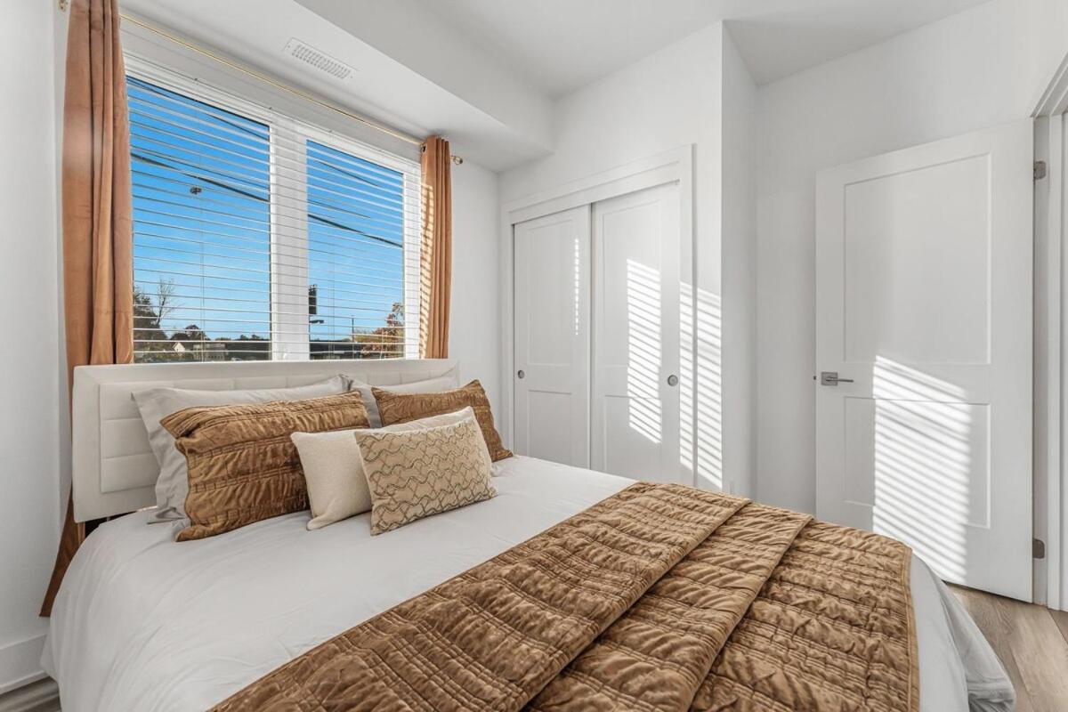 Cozy 2br Family Friendly Located Just 5 Mins Away From Apartment
