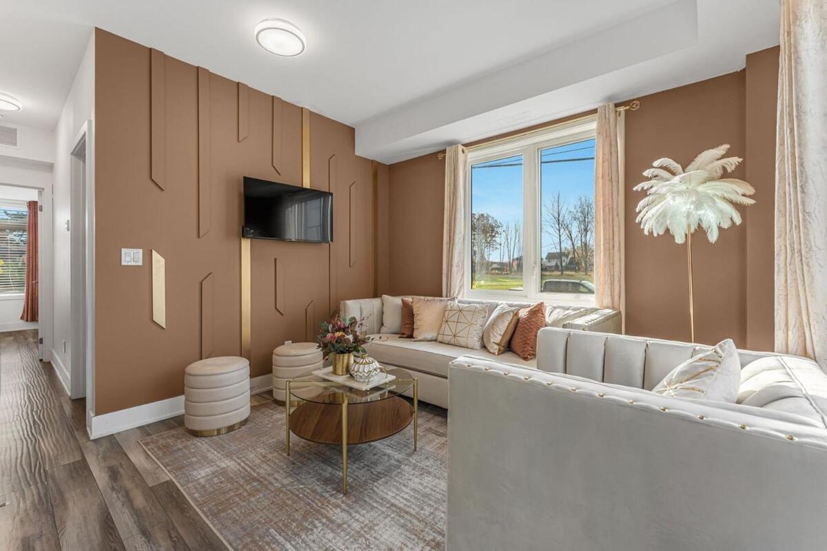 Cozy 2br Family Friendly Located Just 5 Mins Away From * Niagara Falls