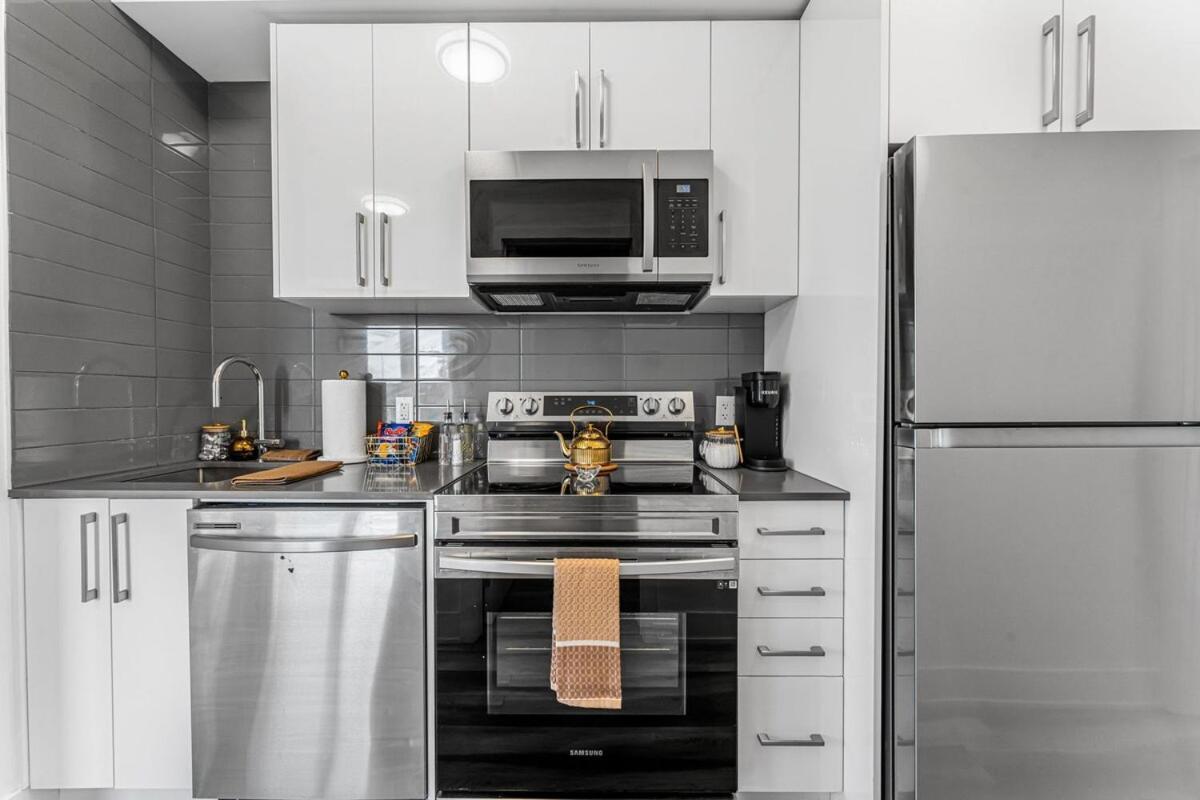 Apartment Cozy 2br Family Friendly Located Just 5 Mins Away From