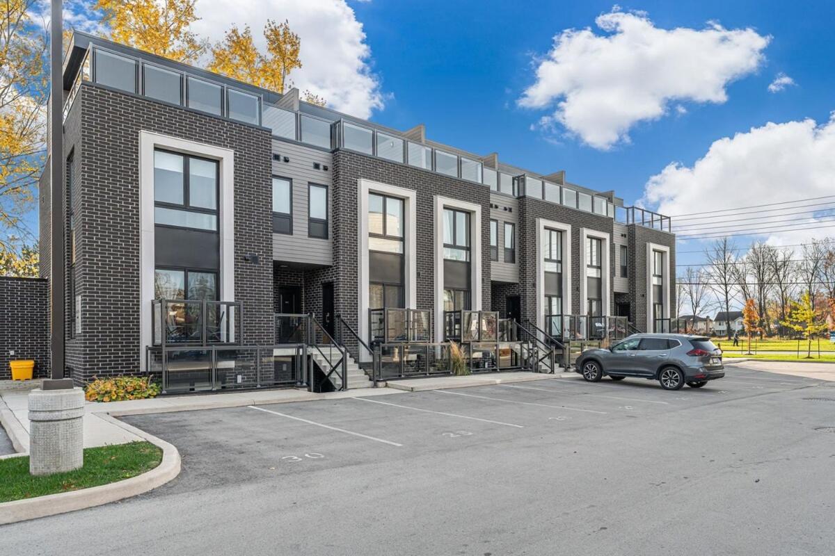 Cozy 2br Family Friendly Located Just 5 Mins Away From Apartment *